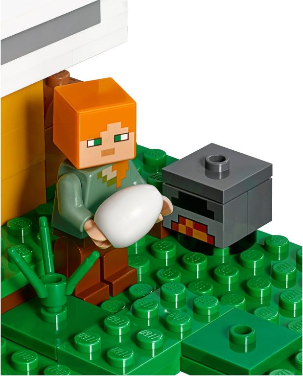 LEGO® Minecraft The Chicken Coop minifigures