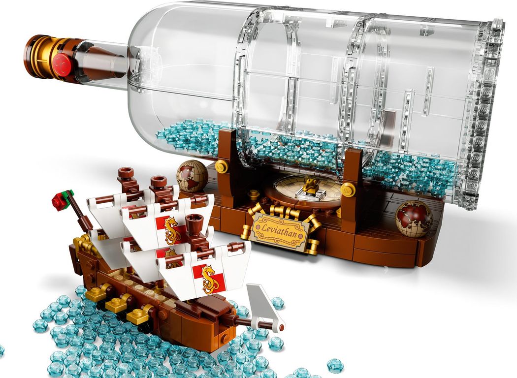 LEGO® Ideas Ship in a Bottle components