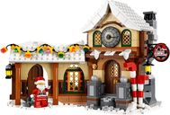 LEGO® Icons Santa's Workshop components