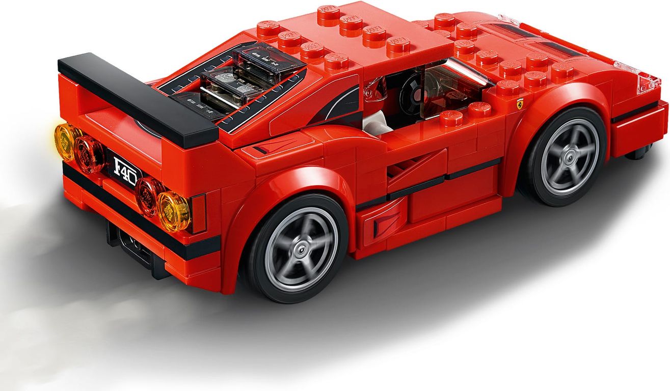 LEGO® Speed Champions Ferrari F40 Competizione components