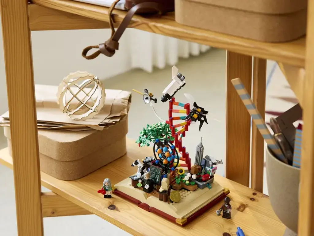 LEGO® Ideas The Evolution of STEM