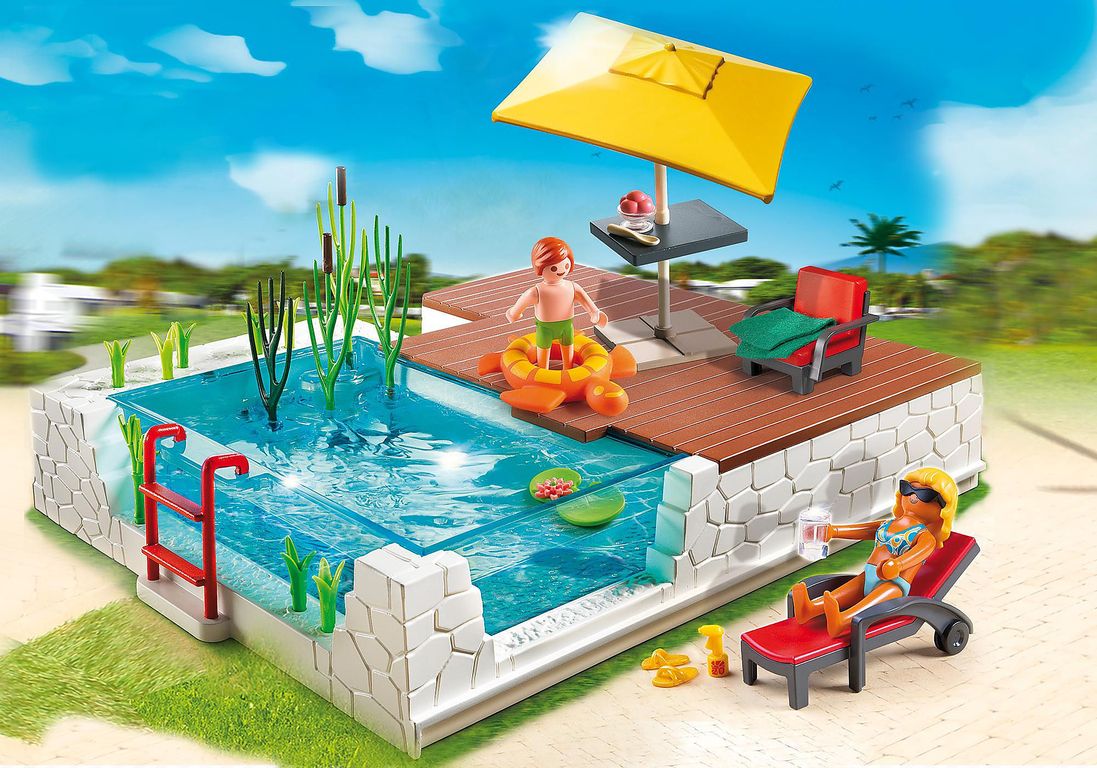 Playmobil® City Life Swimming Pool with Terrace gameplay