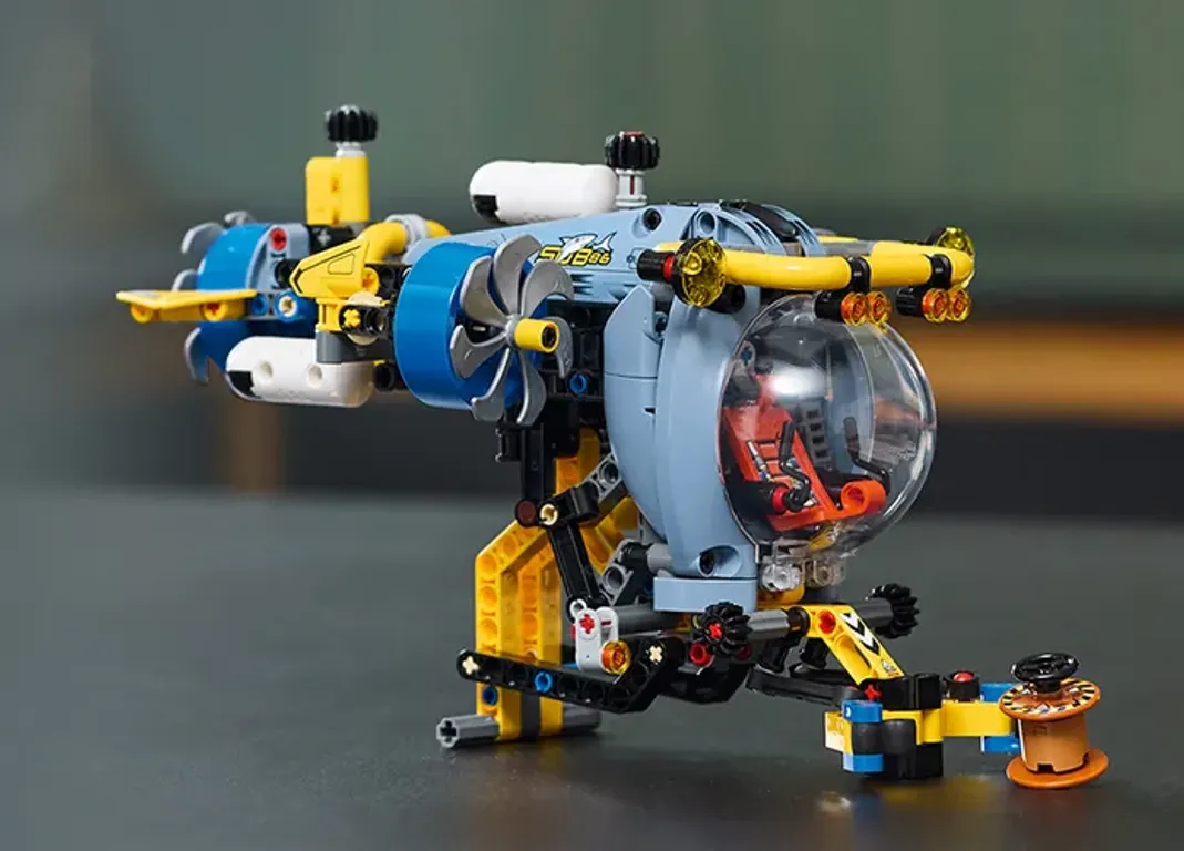 LEGO® Technic Submarino de Aguas Profundas