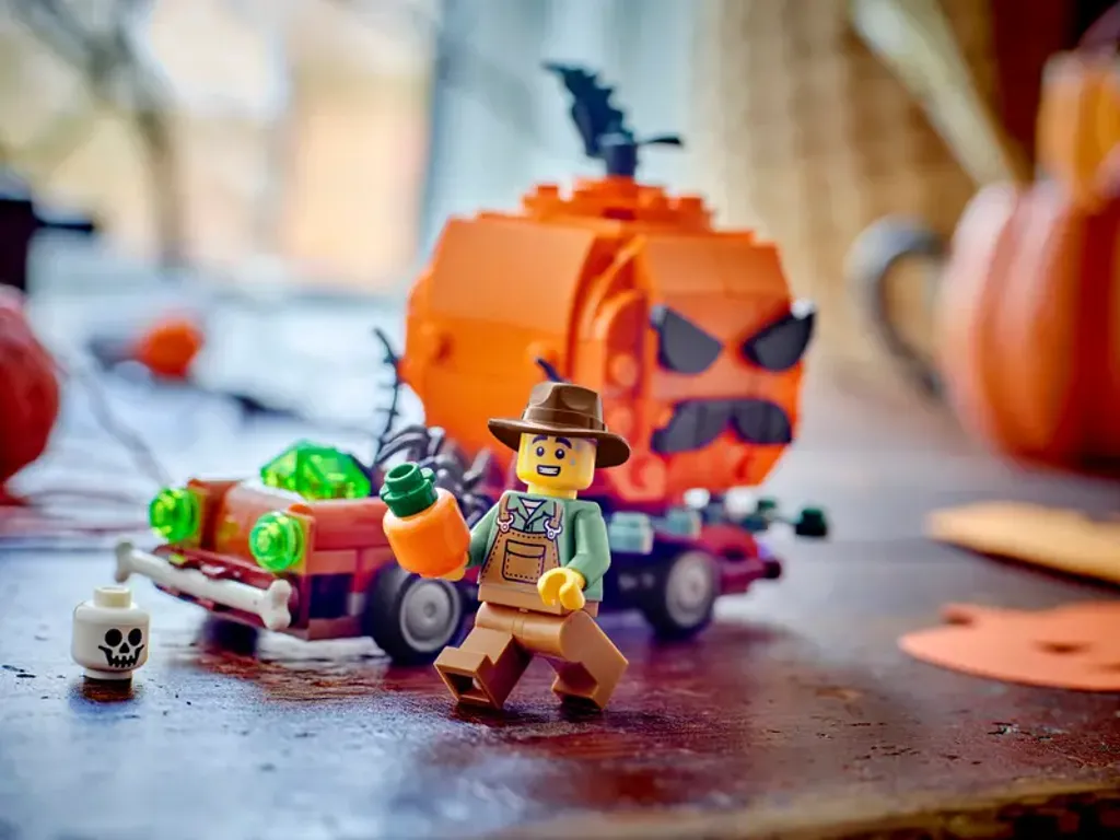 La camionnette de la citrouille d'Halloween