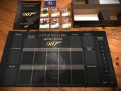 Legendary: A James Bond Deck Building Game componenten