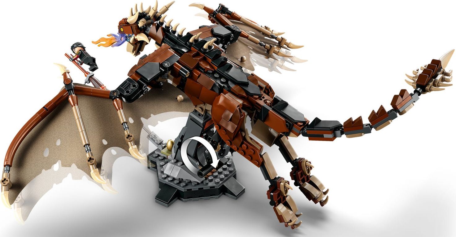 LEGO® Harry Potter™ Hongaarse Hoornstaart draak achterkant