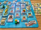 Pirates of Maracaibo: Playmat gameplay