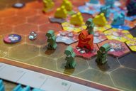 On Mars: Alien Invasion – A Somewhat Cooperative Expansion components