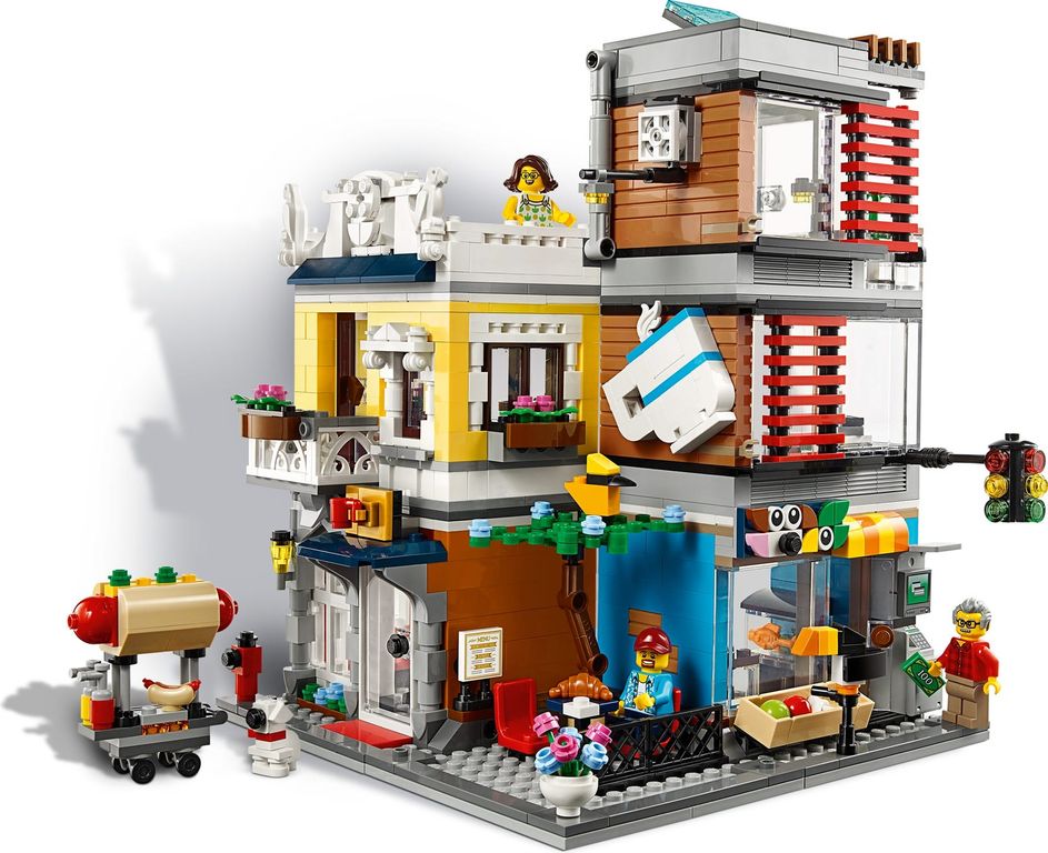 LEGO® Creator Stadthaus mit Zoohandlung & Café spielablauf