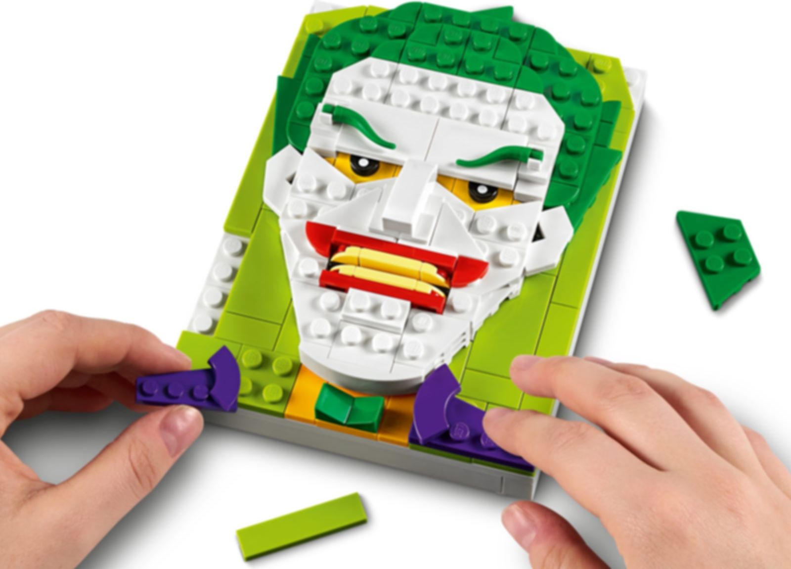 LEGO® Brick Sketches™ The Joker™ gameplay