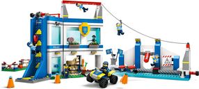 LEGO® City Police Training Academy gameplay