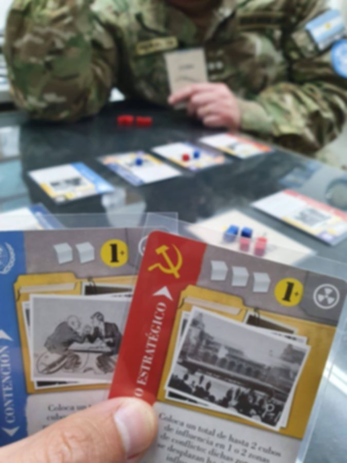 13 Minutes: The Cuban Missile Crisis, 1962 gameplay
