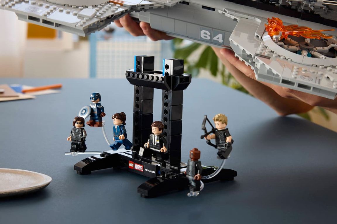 LEGO® Marvel S.H.I.E.L.D. Helicarrier minifigures