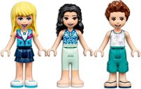 LEGO® Friends Bosque: Autocaravana y Barco de Vela minifiguras