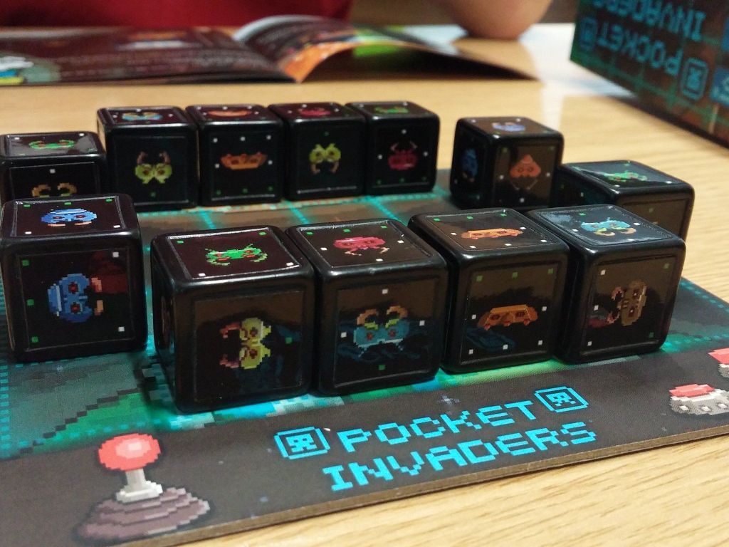 Pocket Invaders componenten
