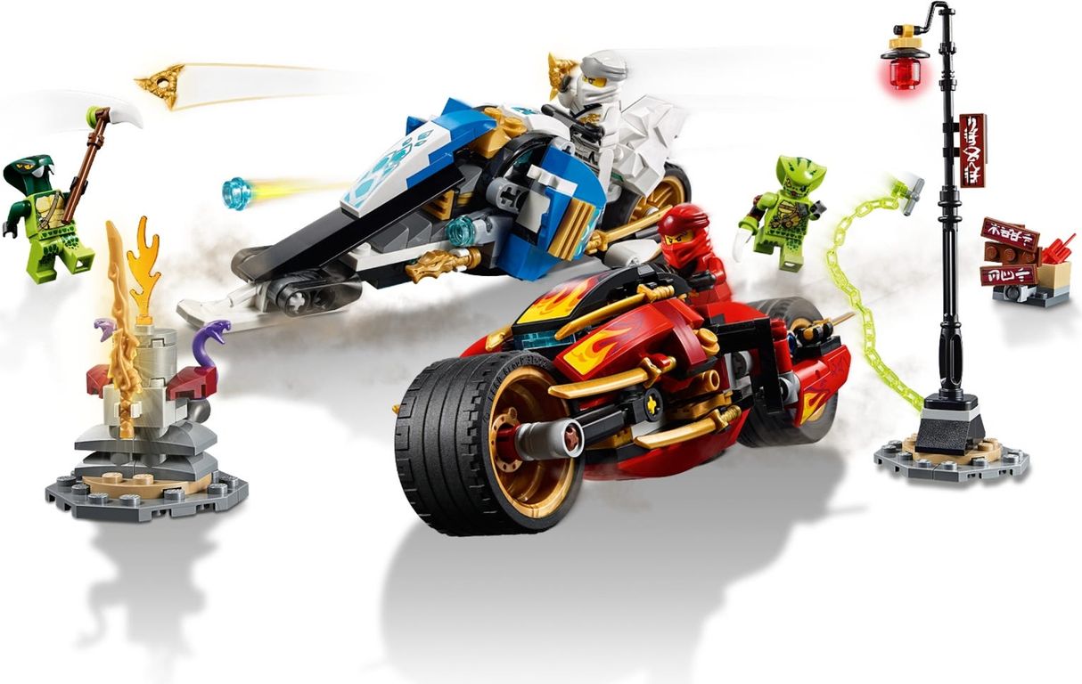 LEGO® Ninjago Kais Feuer-Bike & Zanes Schneemobil spielablauf