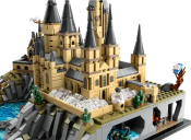 LEGO® Harry Potter™ Kasteel Zweinstein™ en terrein