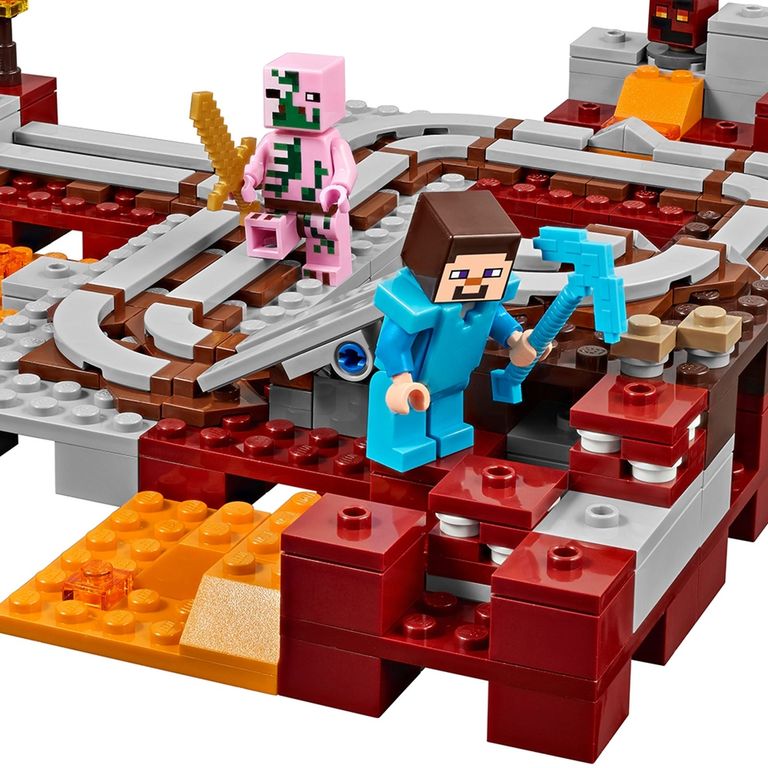 LEGO® Minecraft Die Nether-Eisenbahn spielablauf