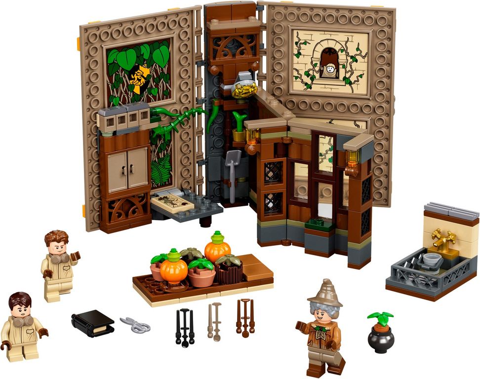 LEGO® Harry Potter™ Hogwarts™ Moment: Herbology Class components