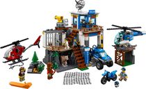 LEGO® City Le poste de police de montagne composants