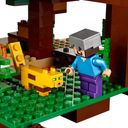 LEGO® Minecraft The Jungle Tree House minifigures