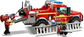 LEGO® City Le camion du chef des pompiers gameplay