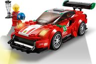 LEGO® Speed Champions Ferrari 488 GT3 “Scuderia Corsa” jugabilidad