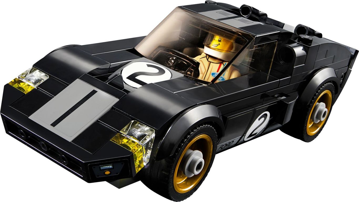 LEGO® Speed Champions Ford GT de 2016 y Ford GT40 de 1966 jugabilidad