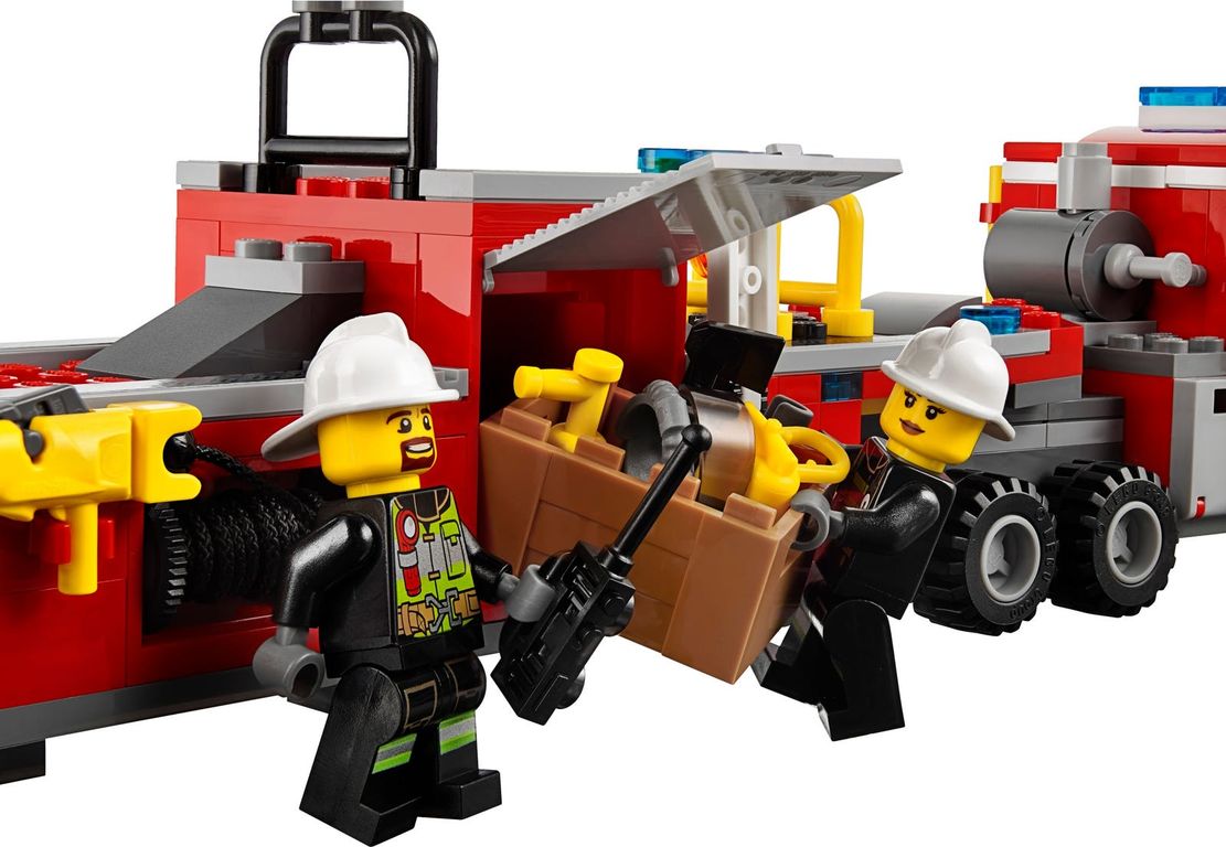 LEGO® City Fire Engine minifigures
