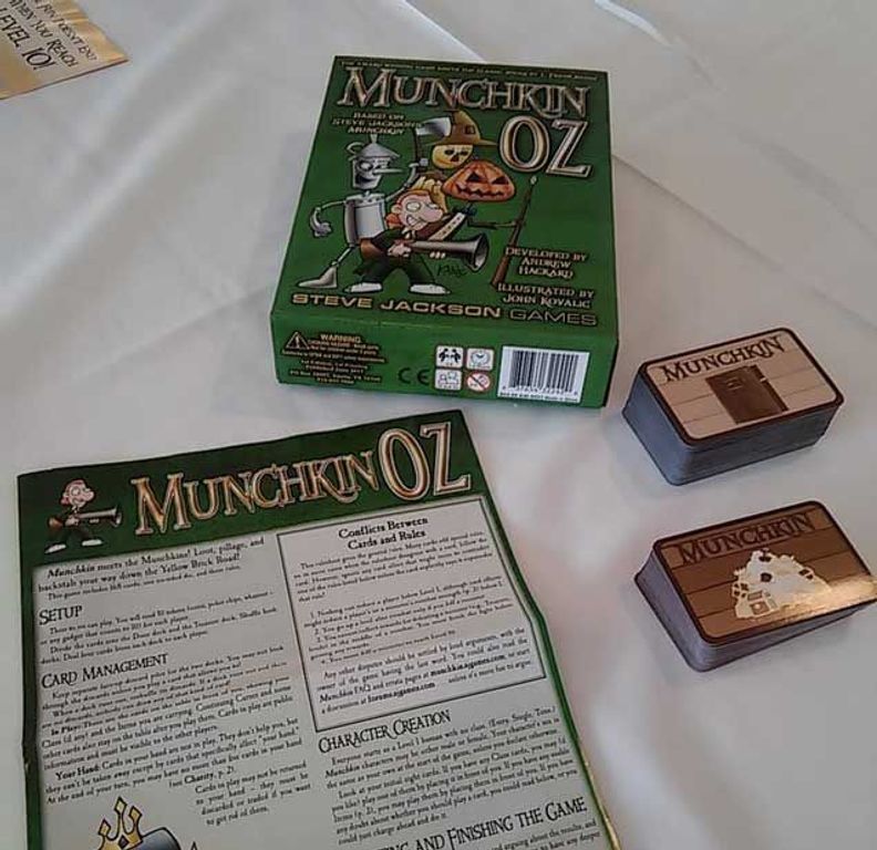 Munchkin Oz components