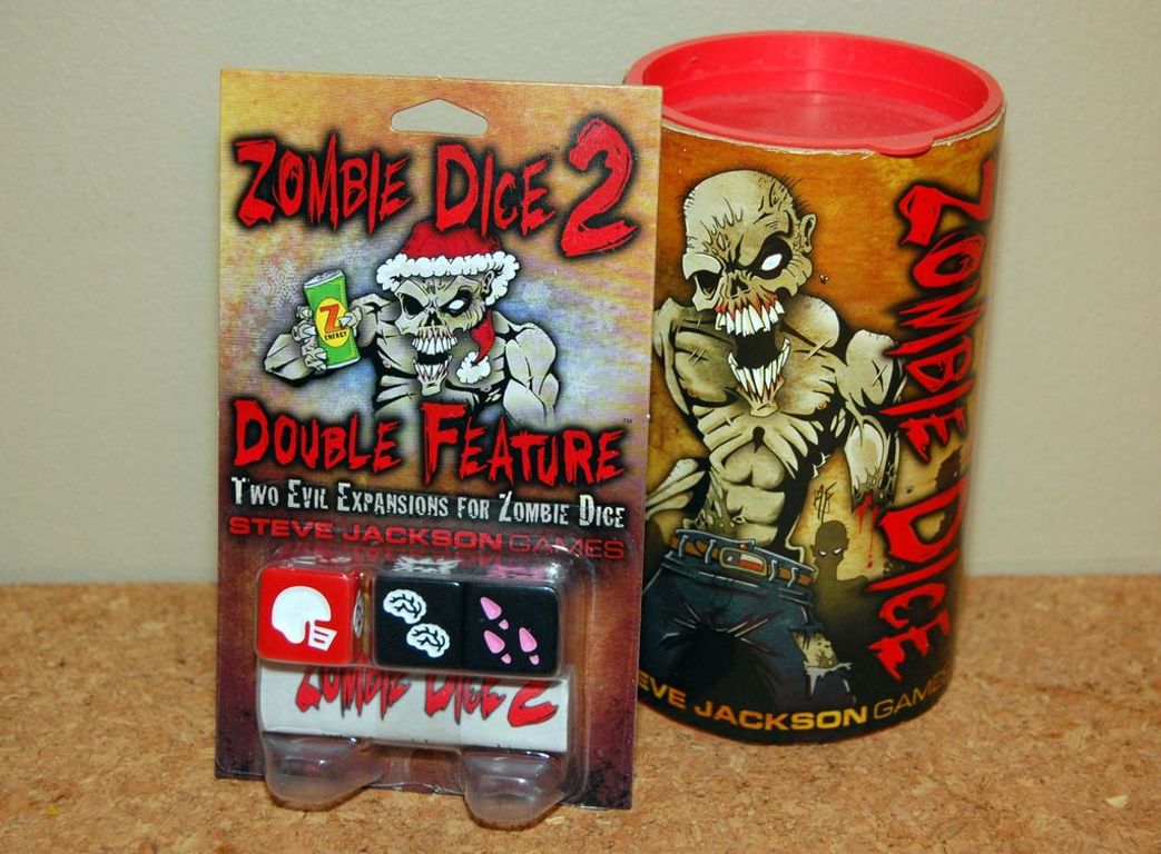 Zombie Dice 2 Double Feature components