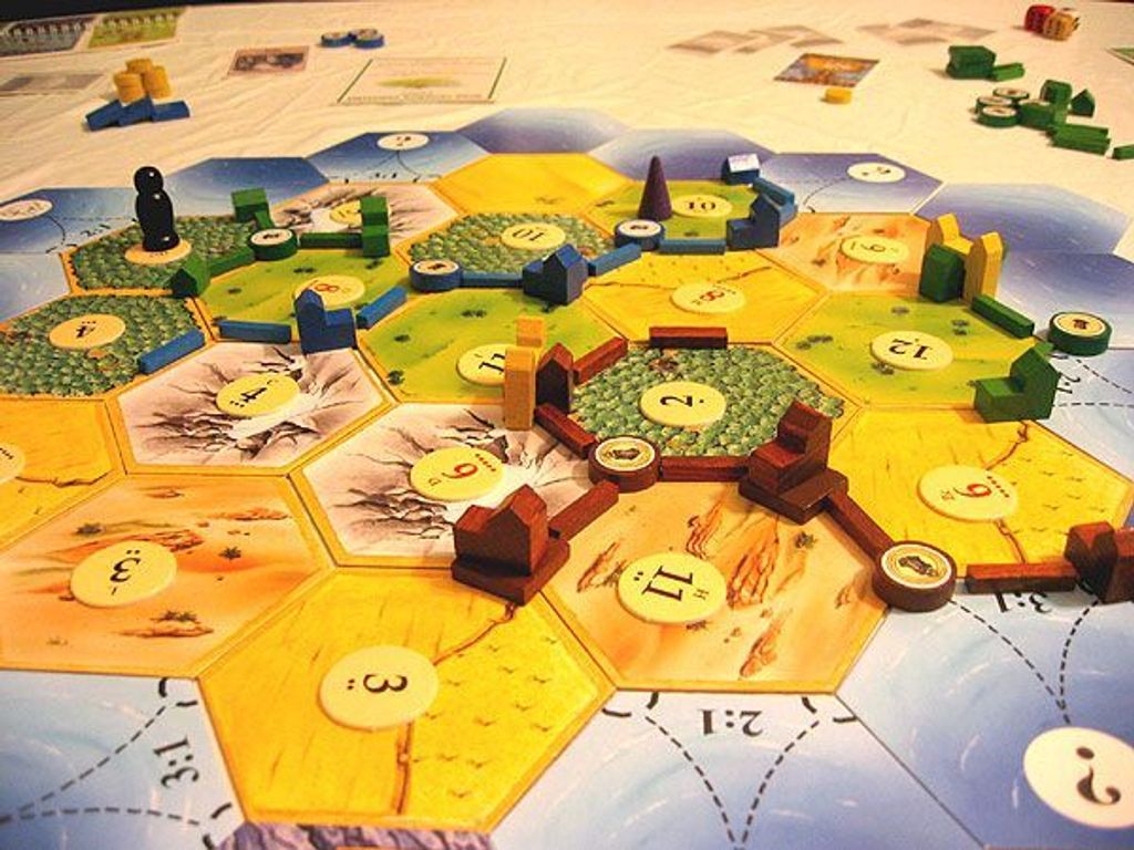 Catan: Cities & Knights gameplay