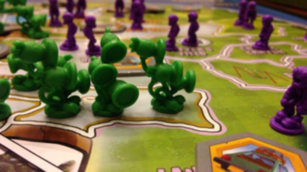 Risk: Plants vs. Zombies gameplay