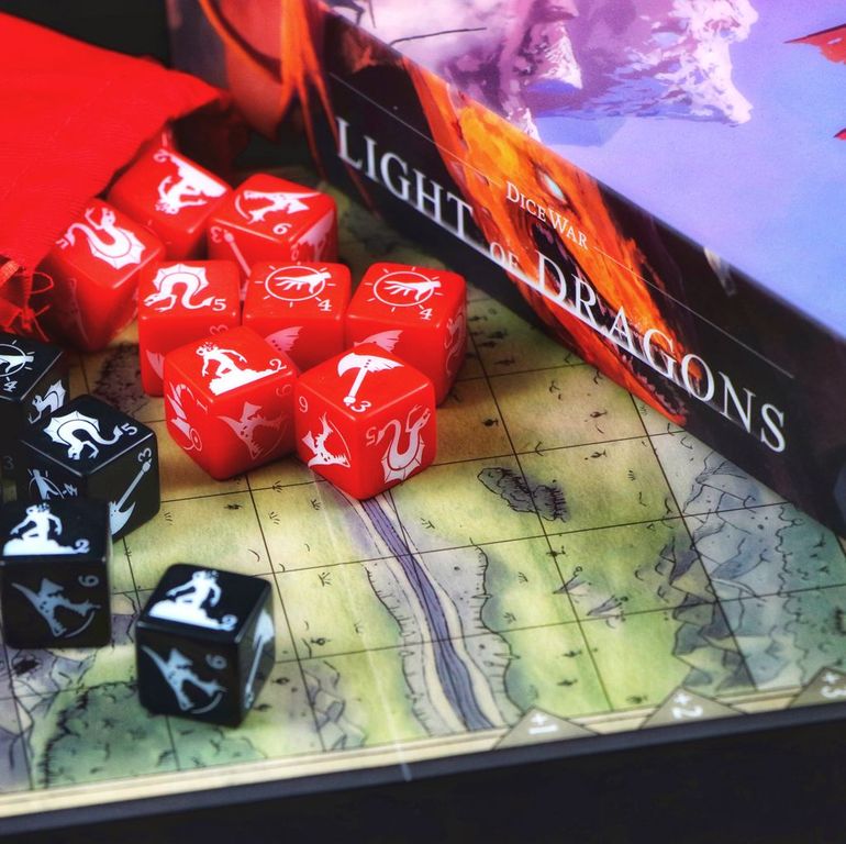 DiceWar: Light of Dragons dobbelstenen