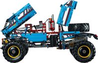 LEGO® Technic La dépanneuse tout-terrain 6x6 intérieur