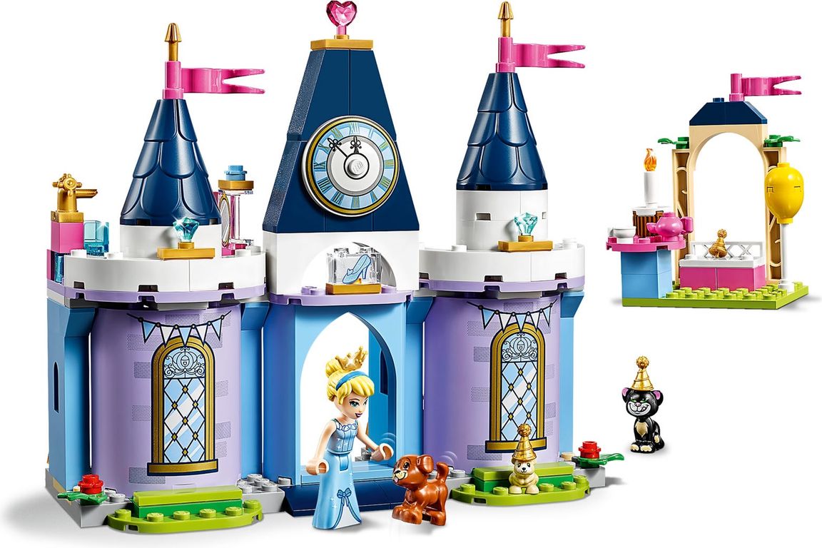 LEGO® Disney Cinderella's Castle Celebration gameplay