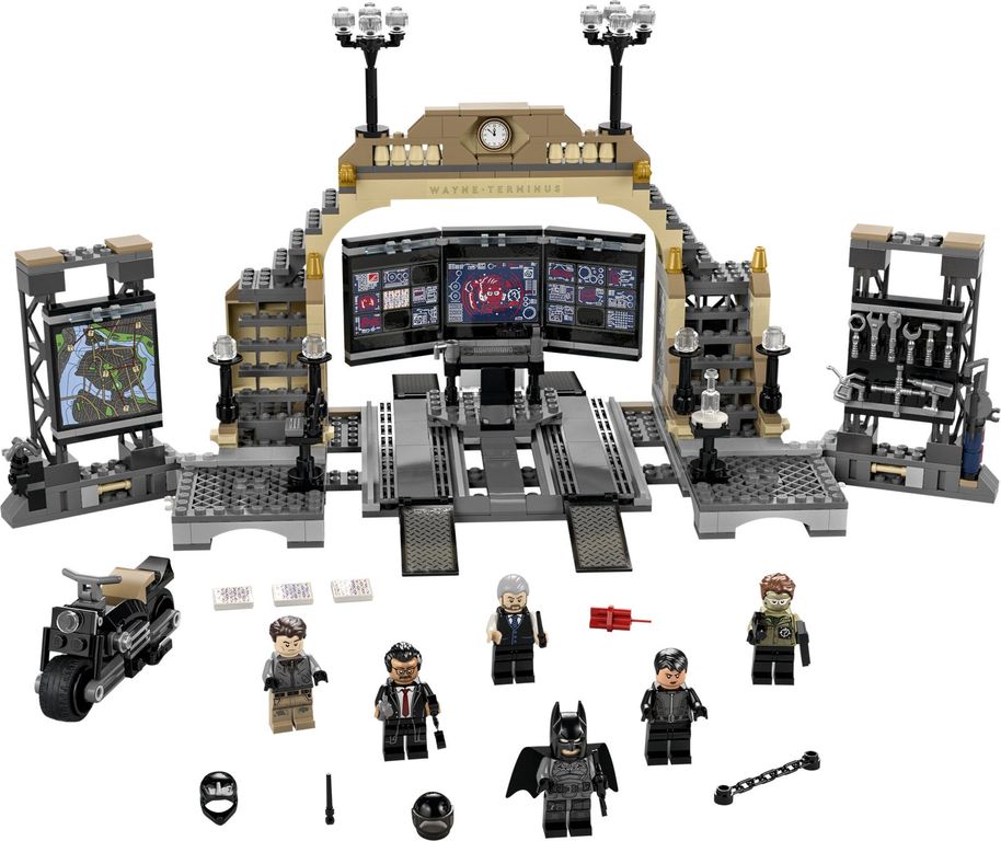 LEGO® DC Superheroes Batcave™: The Riddler™ Face-off components