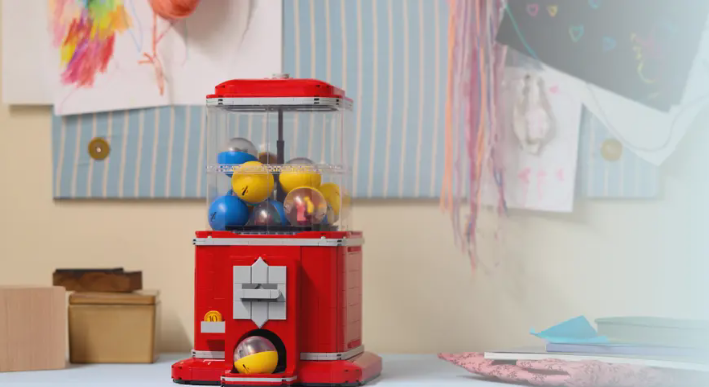 LEGO® Ideas Minifigure Vending Machine