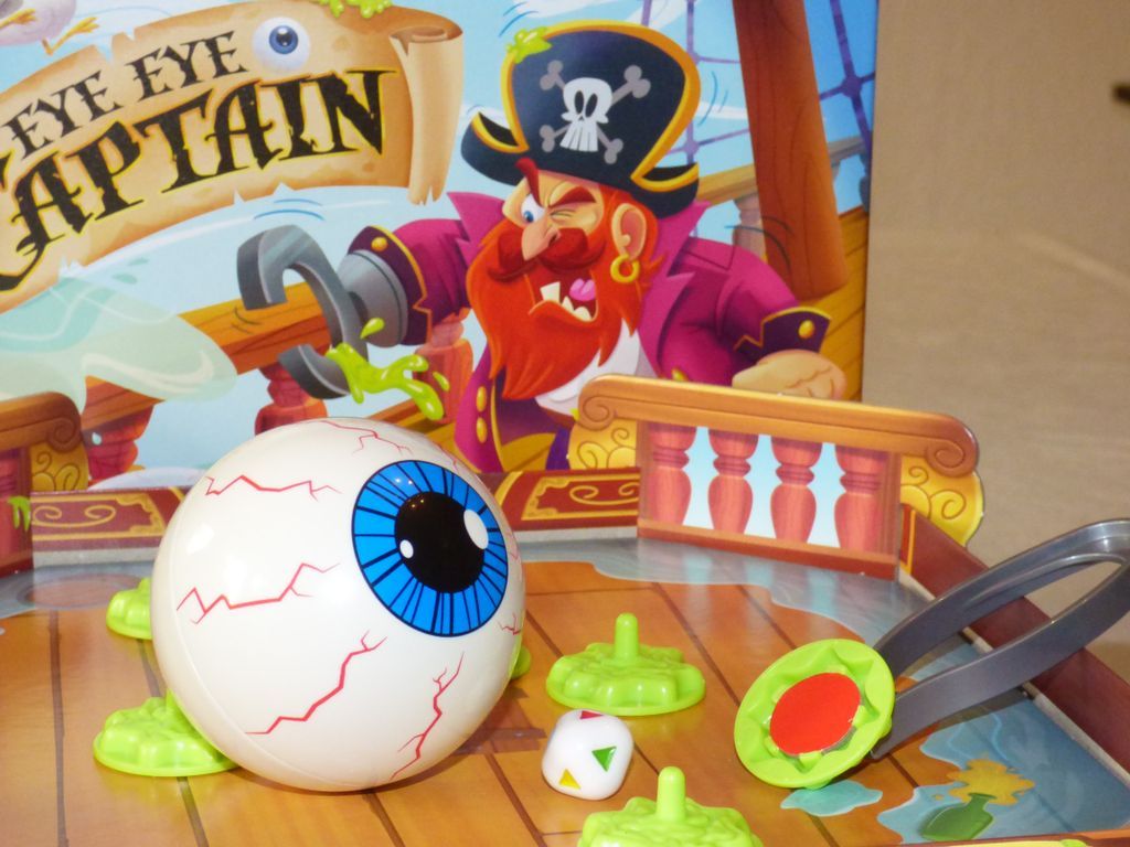 Eye Eye Captain komponenten