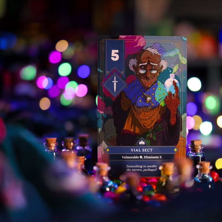 The Old King's Crown cartes