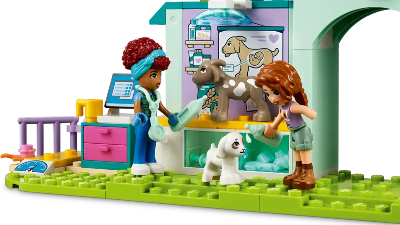 LEGO® Friends Farm Animal Vet Clinic gameplay