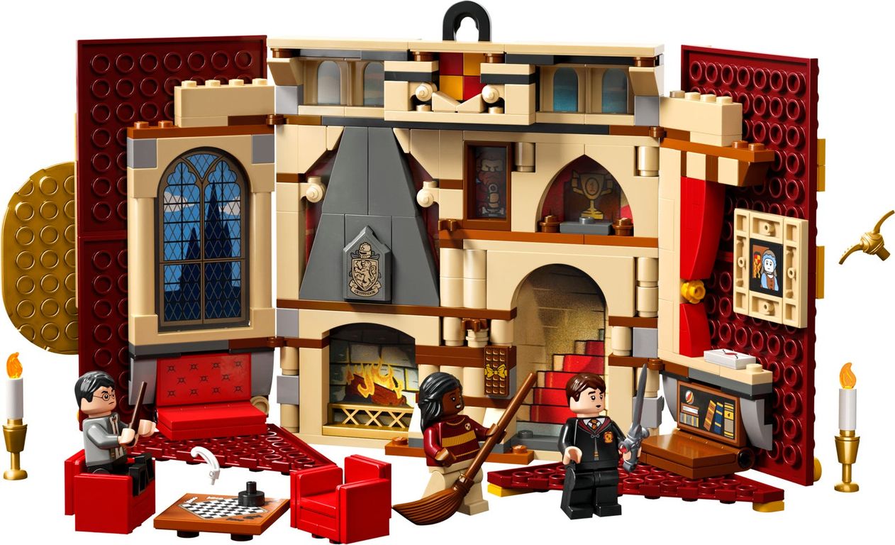 LEGO® Harry Potter™ Gryffindor™ House Banner components