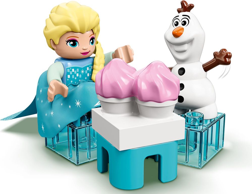 LEGO® DUPLO® Elsa and Olaf's Tea Party gameplay