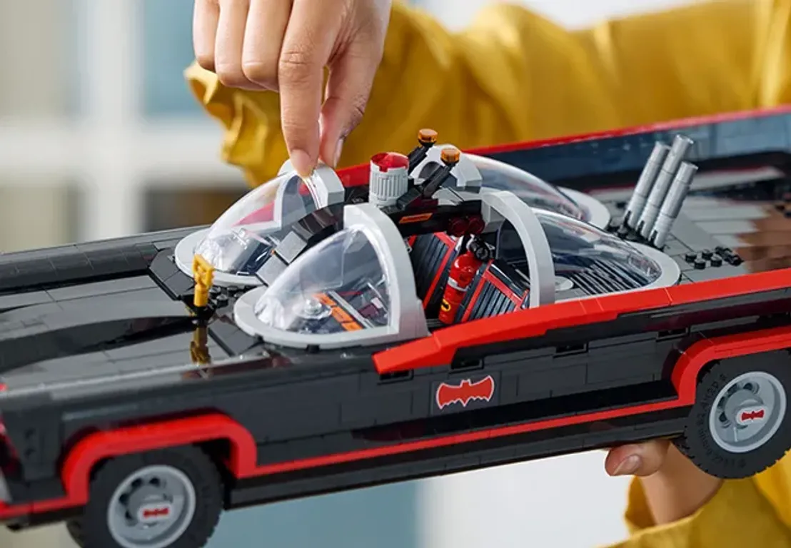 LEGO® DC Superheroes Batman: de klassieke tv-serie Batmobile