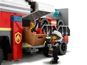 LEGO® City Mobile Feuerwehreinsatzzentrale komponenten