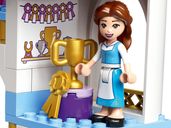 LEGO® Disney Belle and Rapunzel's Royal Stables components