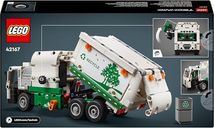 LEGO® Technic Mack® LR Electric vuilniswagen achterkant van de doos