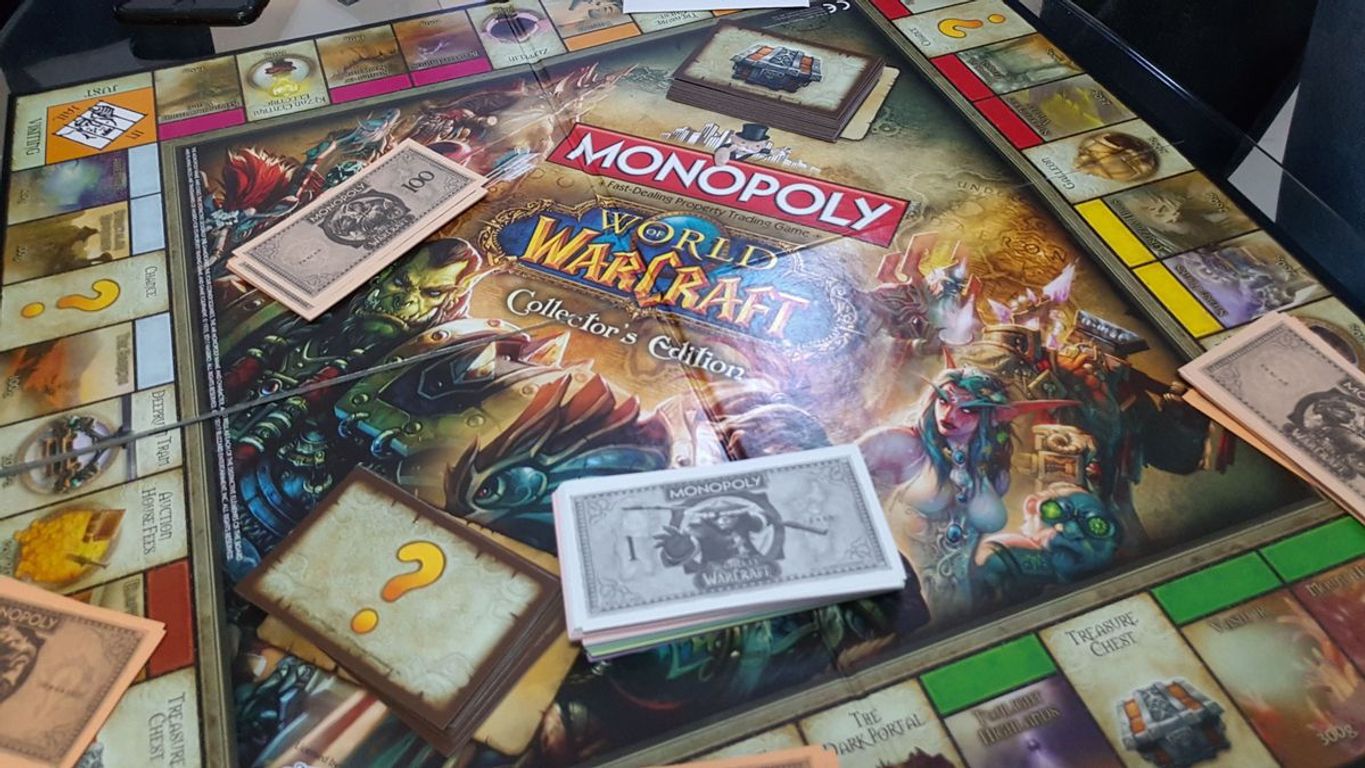 Monopoly World of Warcraft gameplay