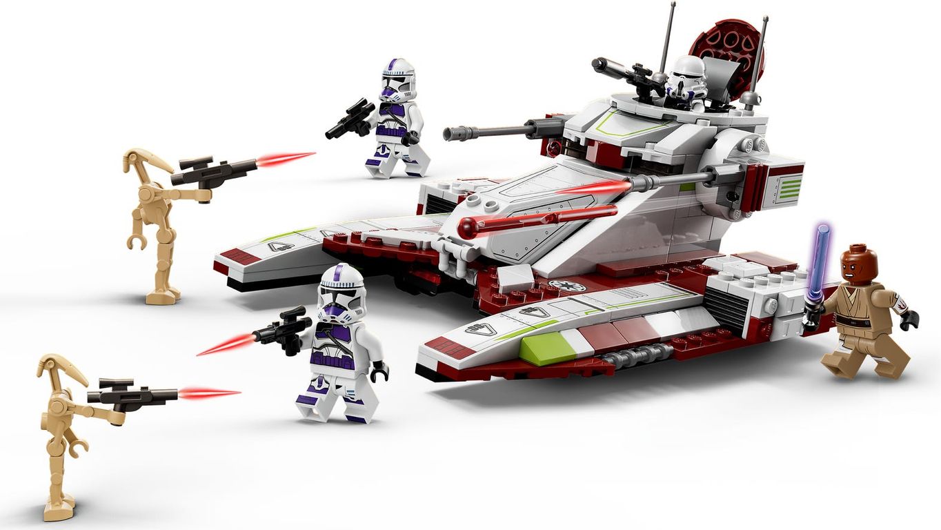LEGO® Star Wars Republic Fighter Tank™ gameplay