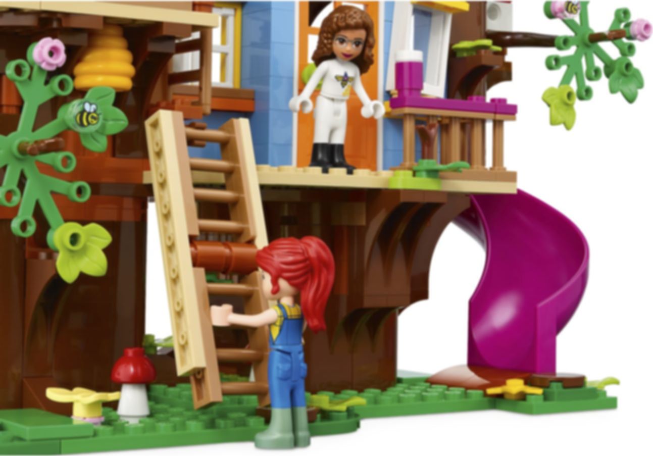 LEGO® Friends Friendship Tree House gameplay